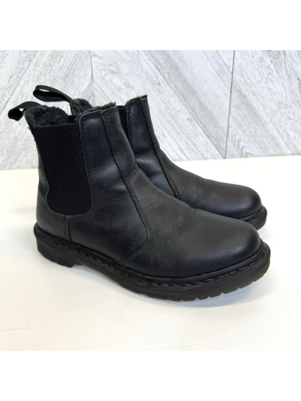Dr Martens Docs Leonore Chelsea Boots Womens US 9 Black Leather Lined Pull On